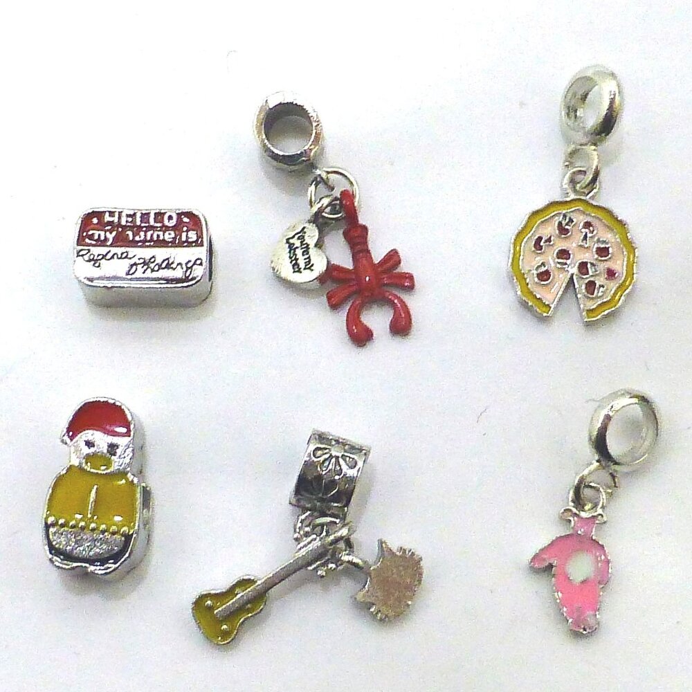 Friends tv show bracelet charm lot lobster pizza guitar Regina Phalange penguin